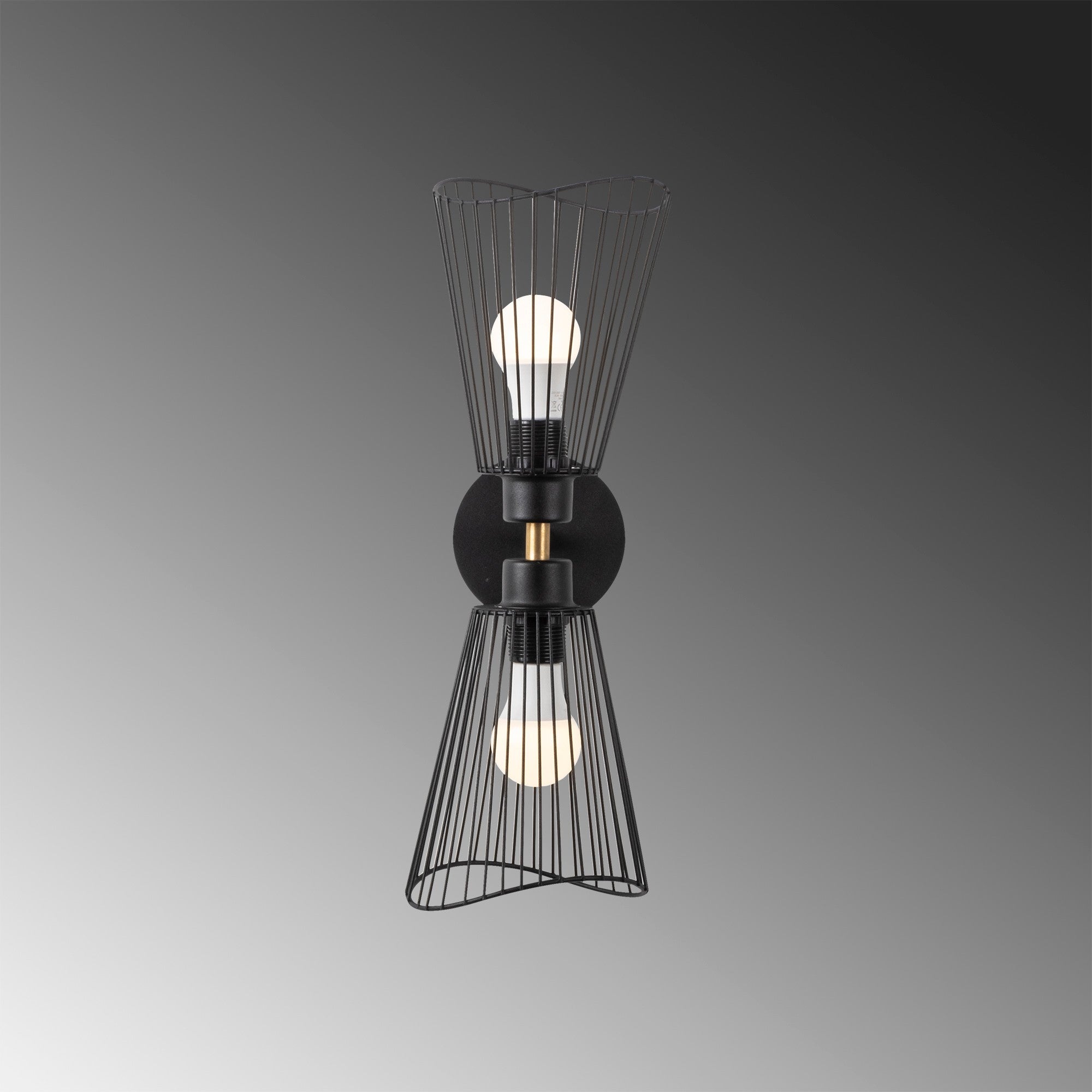 Zeyno - 3295 in Schwarz präsentiert im Onlineshop von KAQTU Design AG. Wandleuchte ist von Opviq