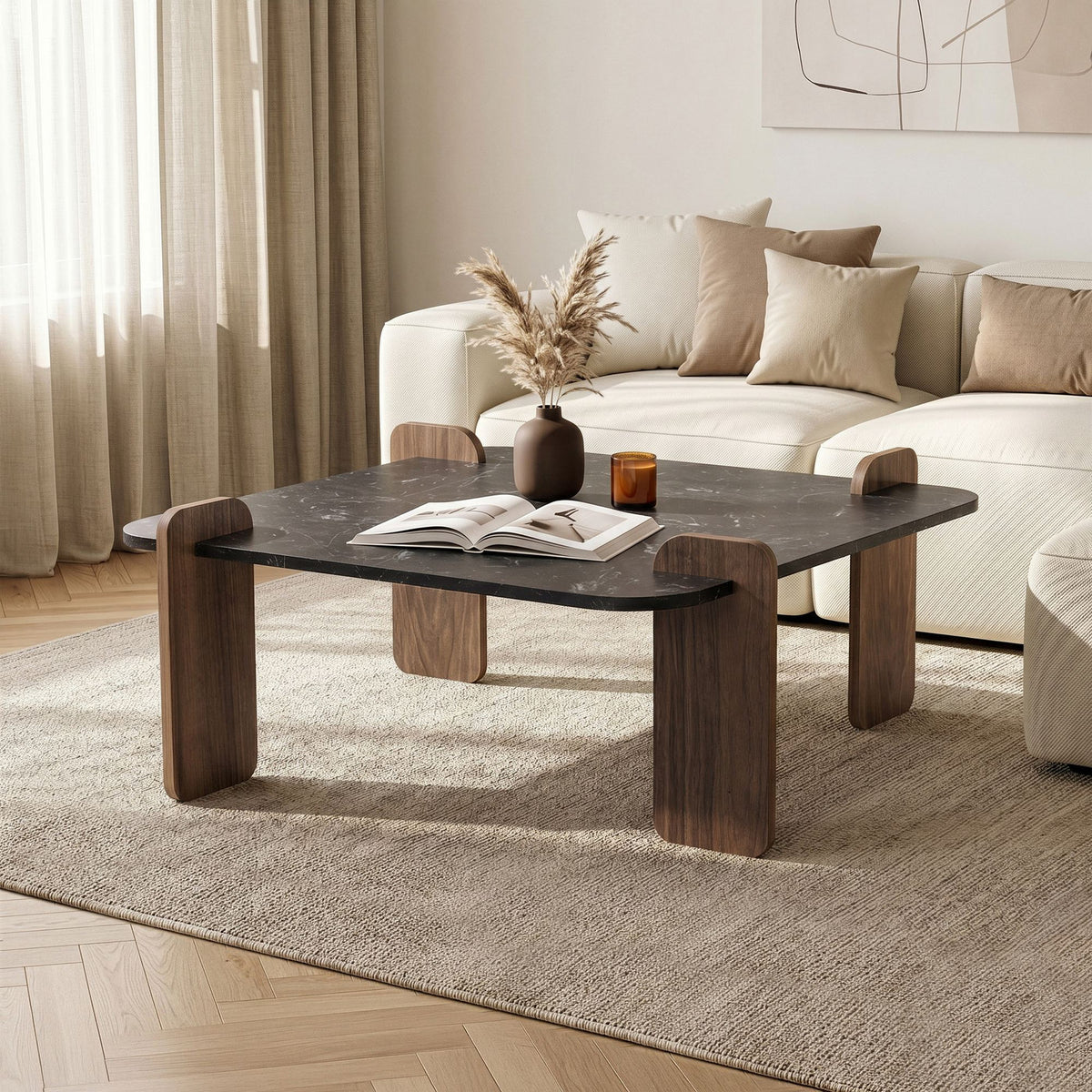 Quadratischer Couchtisch Marais von Nordure in Lotus/Venezia-Nussbaum, melaminbeschichtete Spanplatte, Masse 117 x 117 x 35 cm.