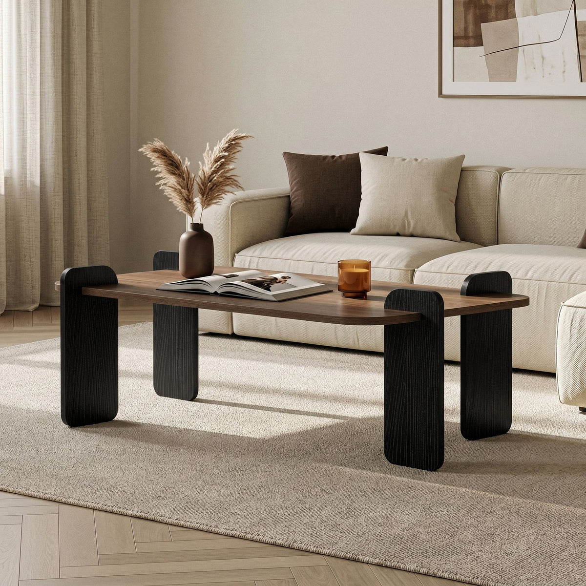 Couchtisch Renard von Nordure in Venezia Nussbaum und Holz Schwarz, rechteckige Form, melaminbeschichtete Spanplatte, Masse 147x87x35 cm.