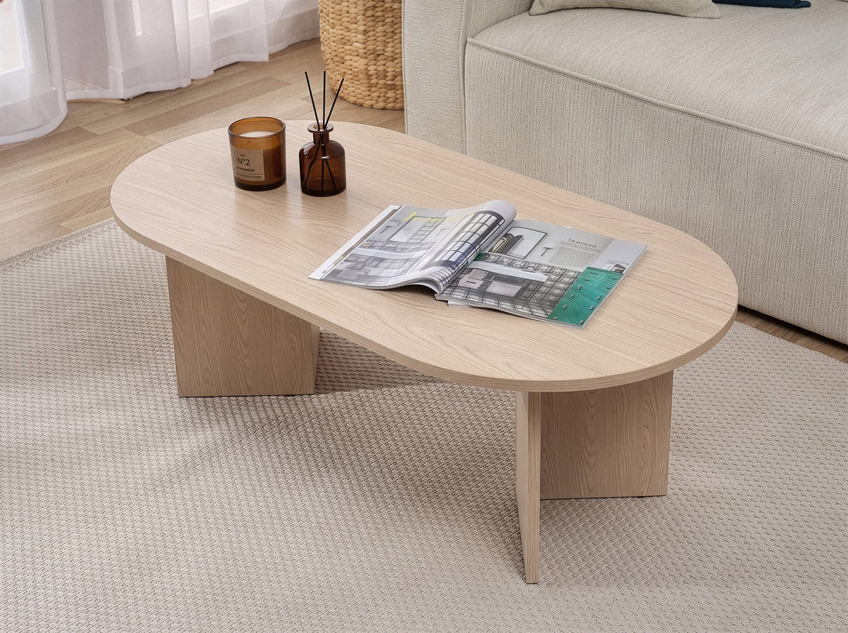 Couchtisch Sable in Eiche Pusula mit melaminbeschichteter Spanplattenoberfläche, rechteckige Form, Masse 119x60x40 cm, freistehend im Raum.