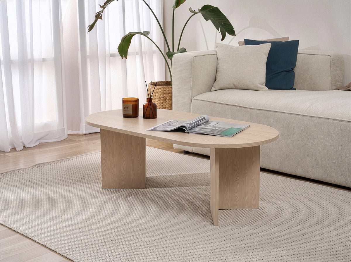 Couchtisch Sable in Eiche Pusula mit melaminbeschichteter Spanplattenoberfläche, rechteckige Form, Masse 119x60x40 cm, freistehend im Raum.