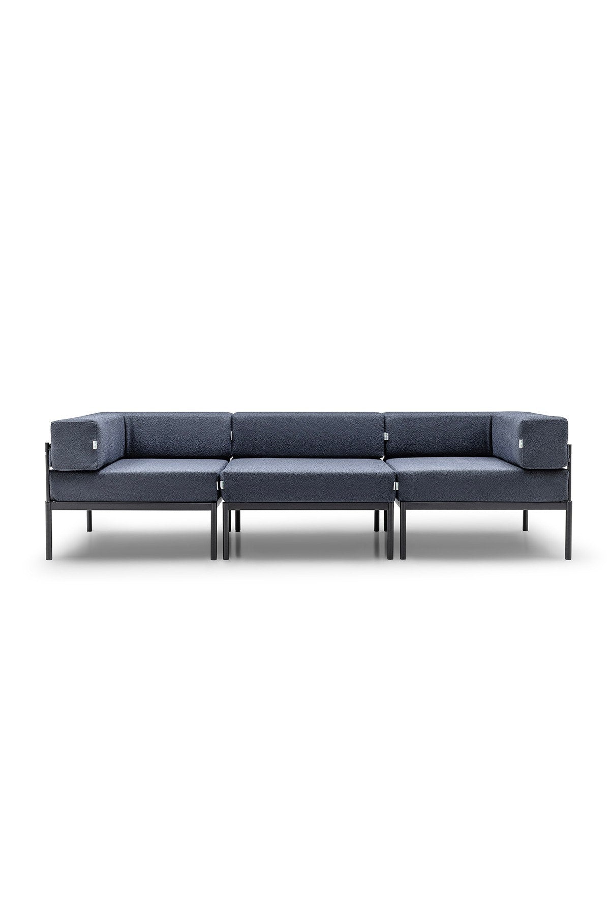 3-Sitzer-Sofa von Hanah Home in Schwarz und Marineblau aus Bouclé-Stoff mit Metallbeinen, Frontalansicht auf neutralem Hintergrund.