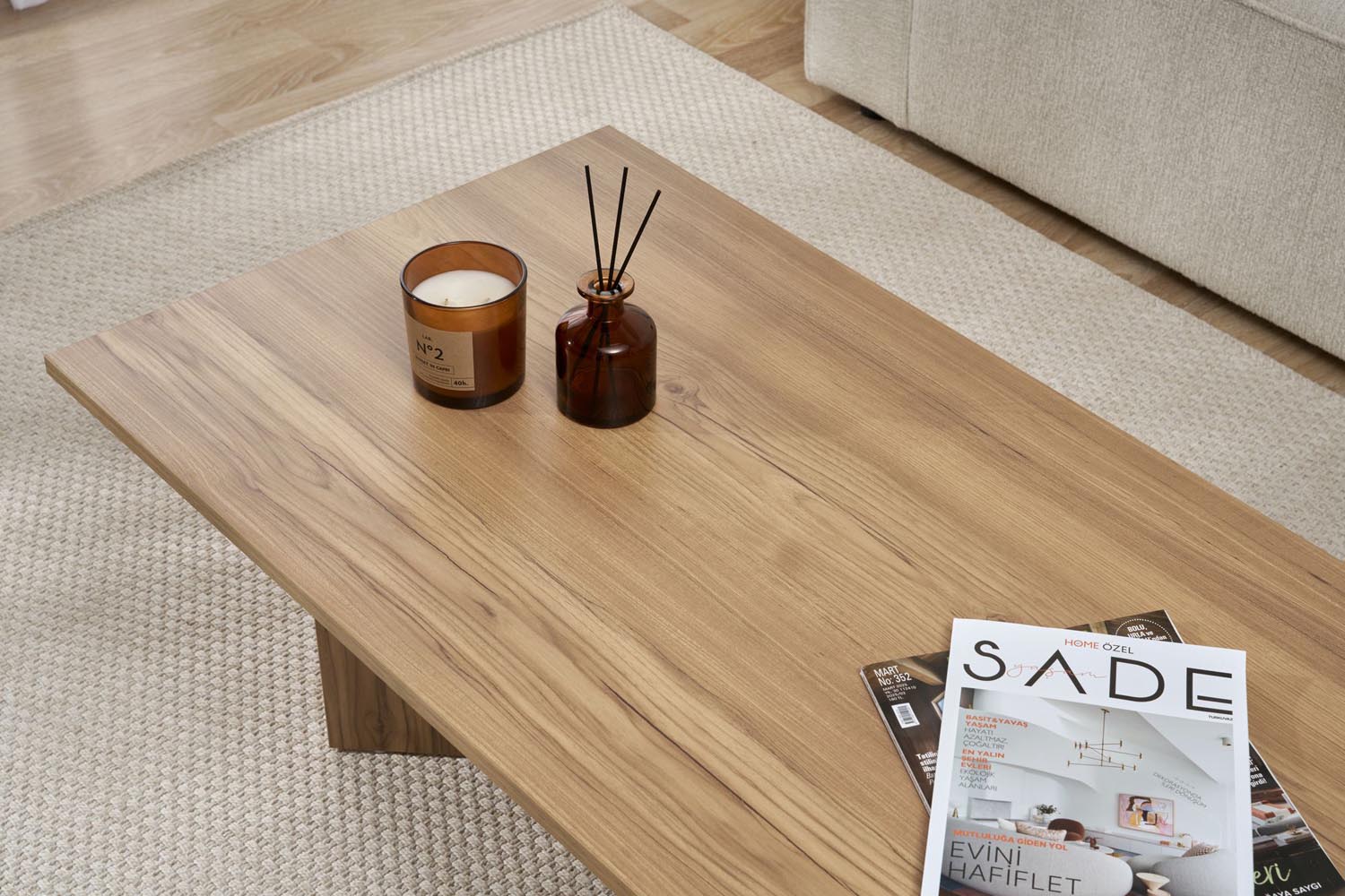 Sabin - VNT Oak in Eiche präsentiert im Onlineshop von KAQTU Design AG. Beistelltisch ist von Nordure
