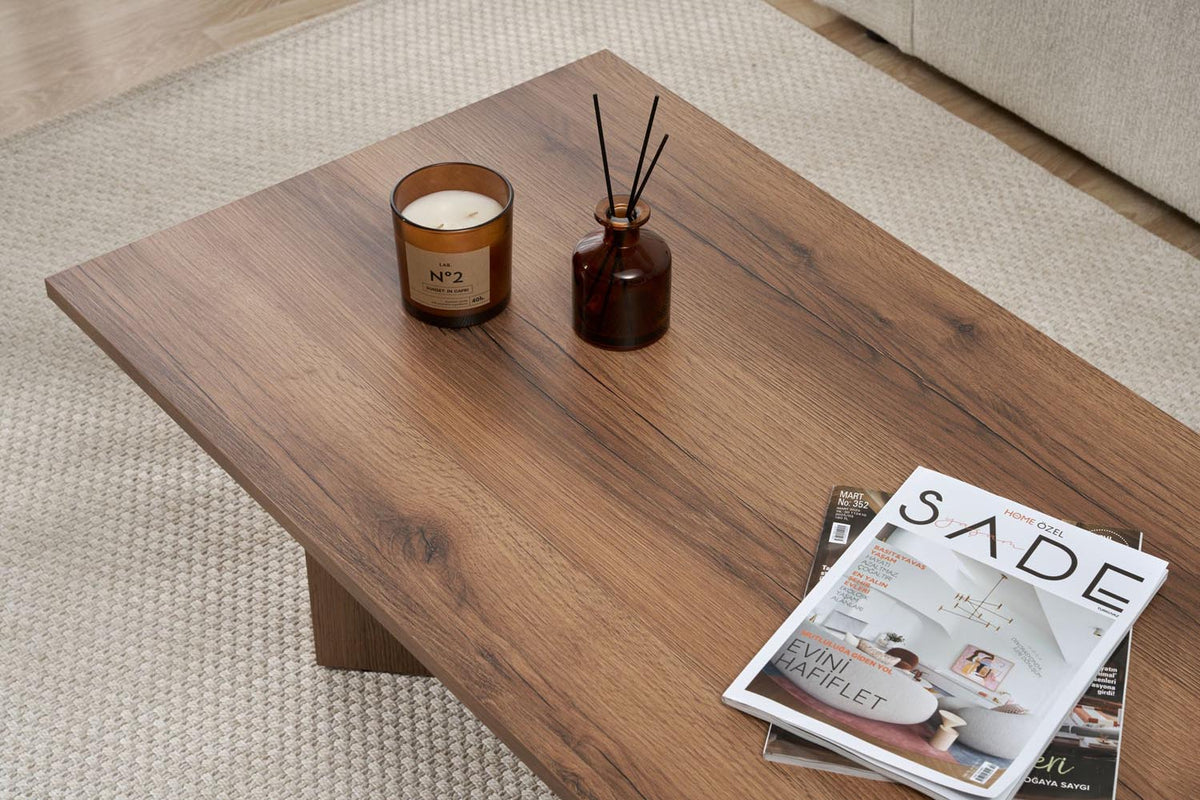 Sabin Sofatisch - Walnuss in Walnuss präsentiert im Onlineshop von KAQTU Design AG. Couchtisch ist von Nordure
