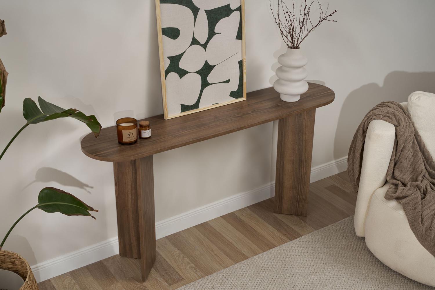 Sira - Walnut in Walnuss präsentiert im Onlineshop von KAQTU Design AG. Sideboard ist von Nordure