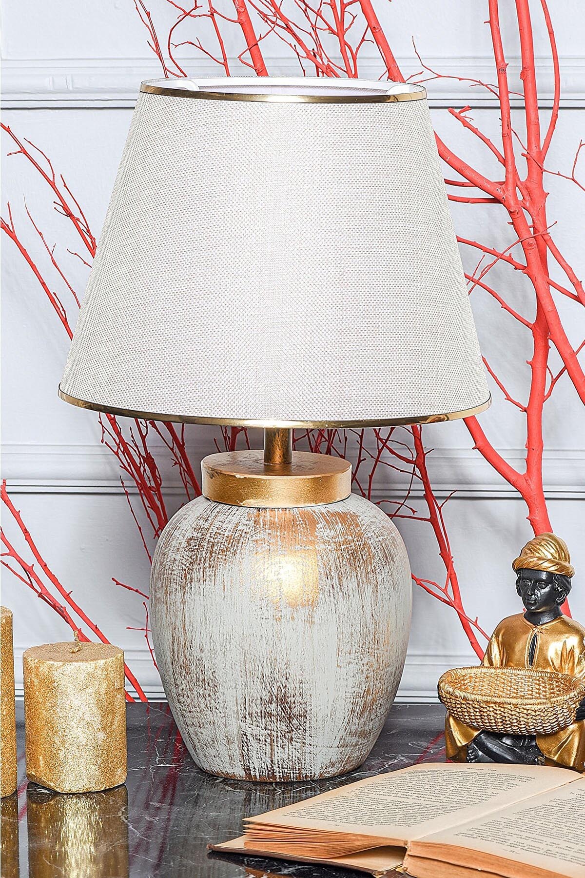 TM275 in Creme
 Gold präsentiert im Onlineshop von KAQTU Design AG. Tischleuchte ist von Opviq