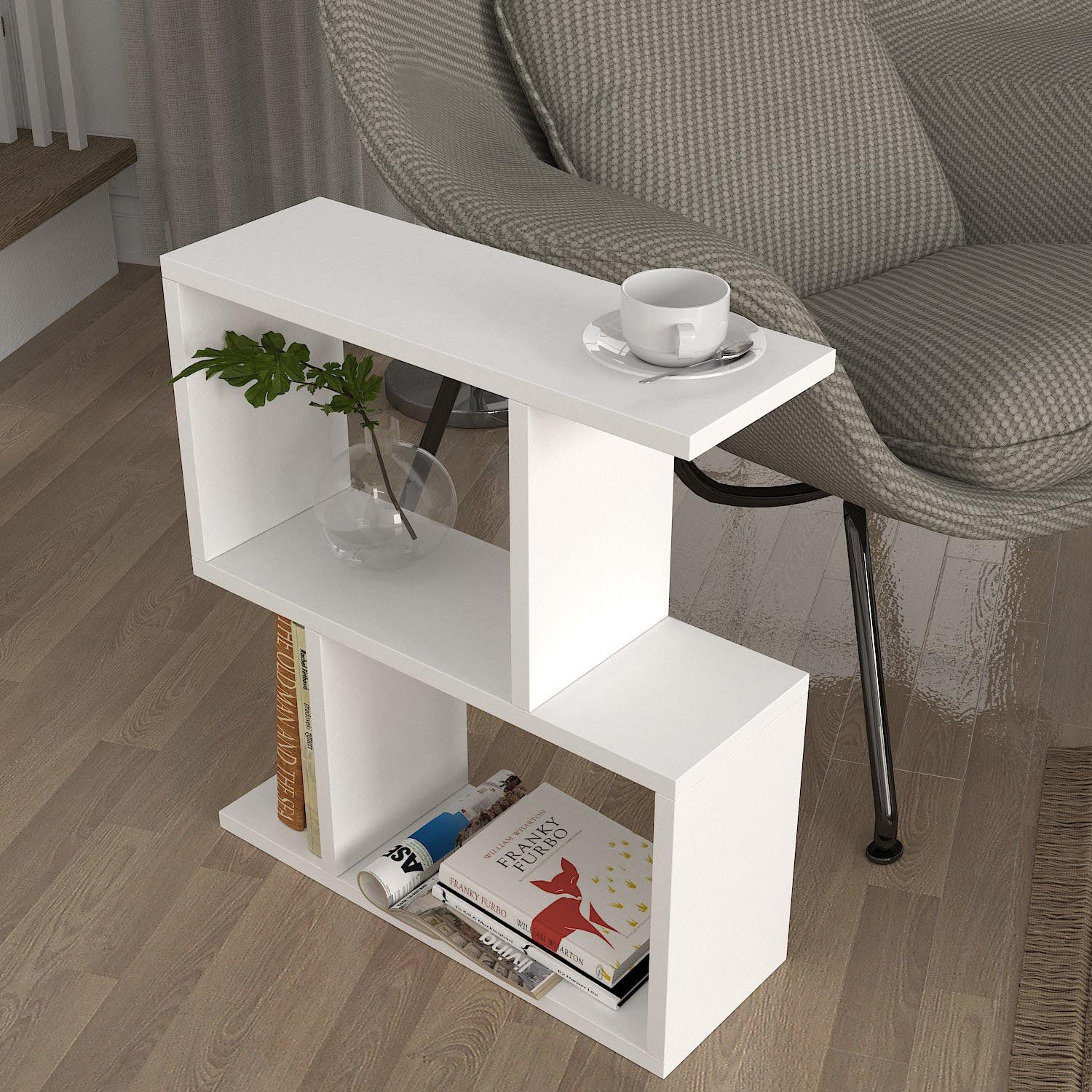 Karinus - White in Weiss präsentiert im Onlineshop von KAQTU Design AG. Beistelltisch ist von Hanah Home