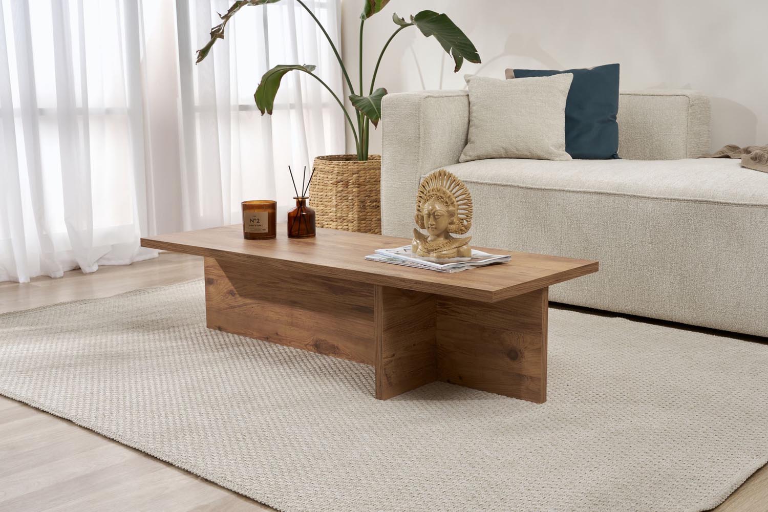 Harbor - Atlantic Pine in Atlantische Kiefer präsentiert im Onlineshop von KAQTU Design AG. Beistelltisch ist von Nordure