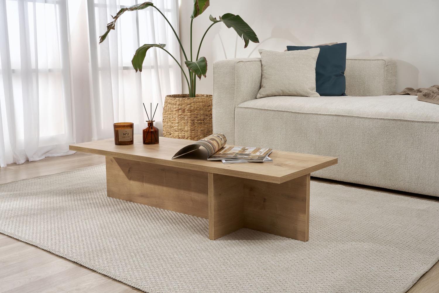 Harbor - Sapphire Oak in Saphir- Eiche präsentiert im Onlineshop von KAQTU Design AG. Beistelltisch ist von Nordure