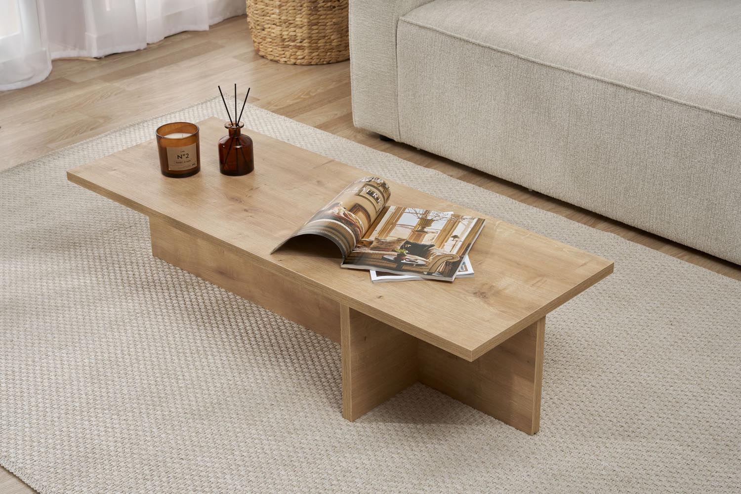 Harbor - Sapphire Oak in Saphir- Eiche präsentiert im Onlineshop von KAQTU Design AG. Beistelltisch ist von Nordure