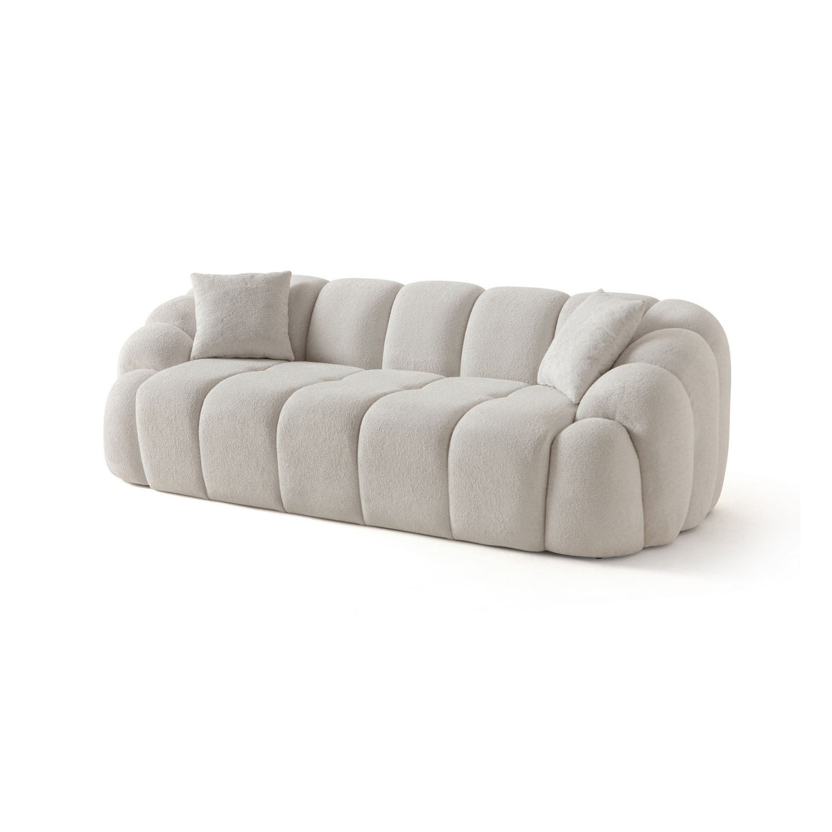Weisses 3-Sitzer Sofa Octavio von Hanah Home mit Polyesterbezug, Kunststoffbeinen und abnehmbarem Rückenkissen, Breite 233 cm.