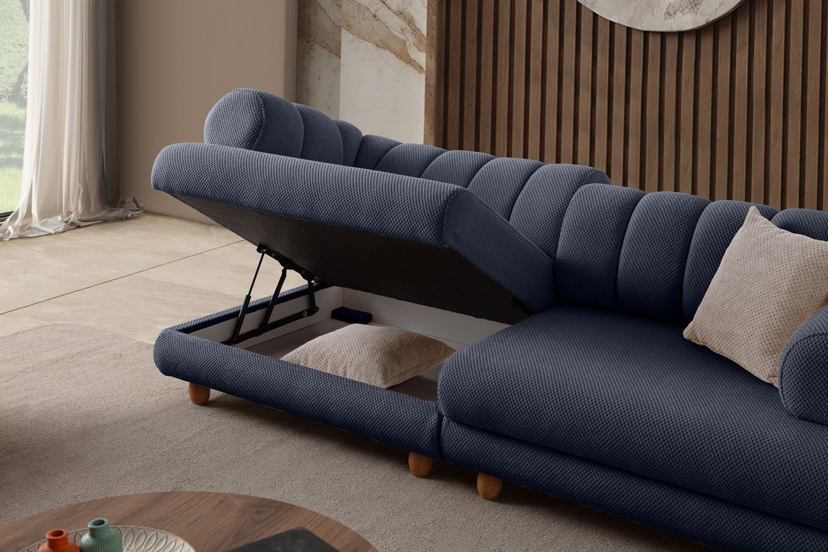Marineblaues 3-Sitzer Sofa mit Polyesterbezug, Holzbeinen und zwei Kissen, Gestell aus Hainbuche und Spanplatte, Hanah Home.