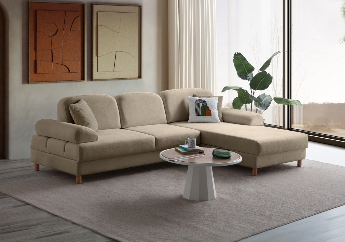 Eck-Schlafsofa Aries rechts in Milchkaffee mit Coco-Boucle-Stoff, Holzbeinen und Bettkasten, Ansicht von vorne.