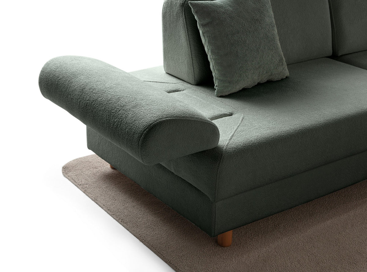 Grünes Eck-Schlafsofa Aries Modular S von Hanah Home mit Coco-Boucle-Stoffbezug, Holzbeinen und integrierter Truhe für Stauraum.