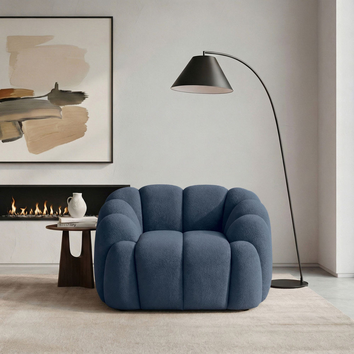Marineblaues 1-Sitzer Sofa Octavio von Hanah Home mit Polyesterbezug, Kunststoffbeinen und abnehmbarem Rückenkissen, Frontalansicht.