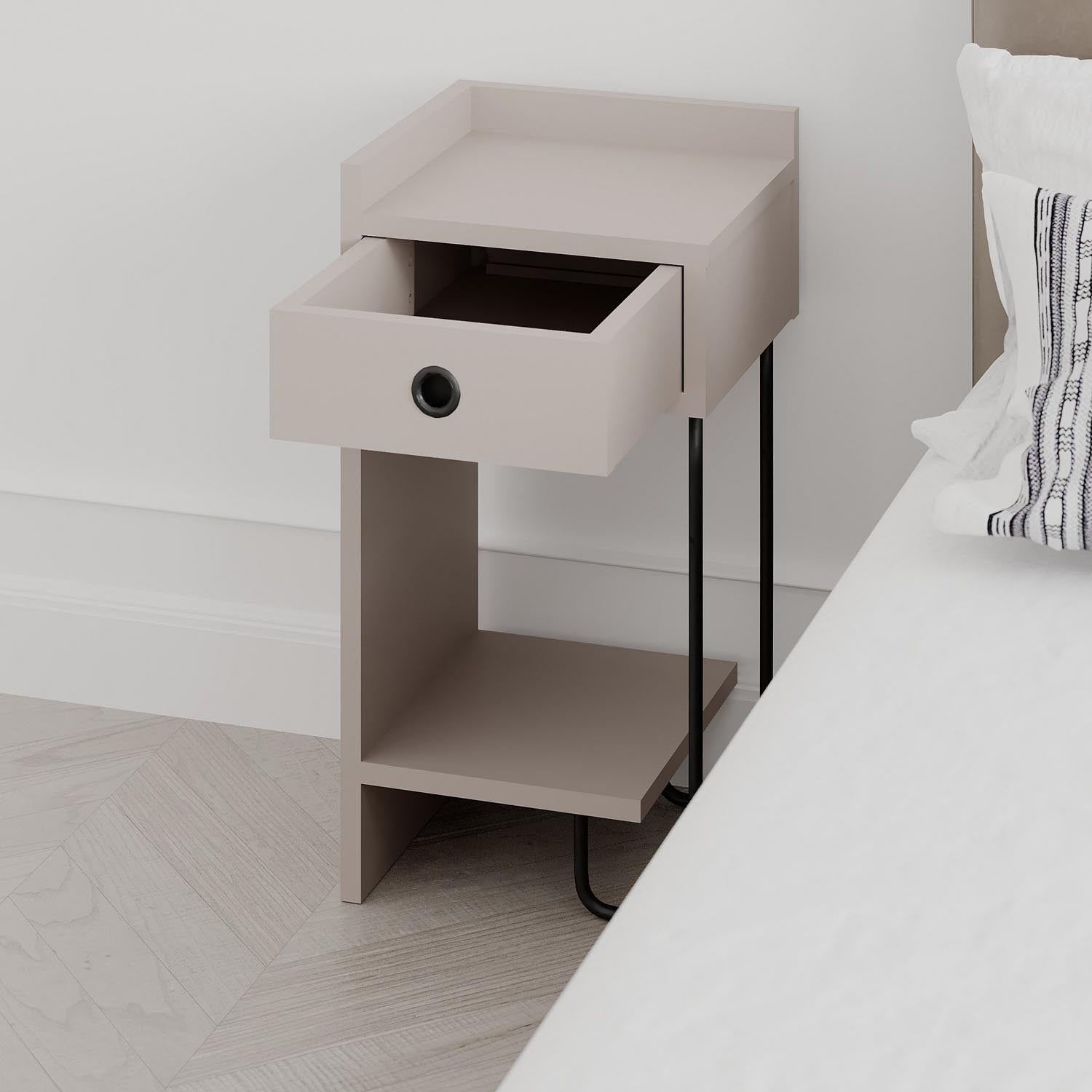 Sirius Left - Mocha in Helles Mocha präsentiert im Onlineshop von KAQTU Design AG. Nachttisch ist von Hanah Home