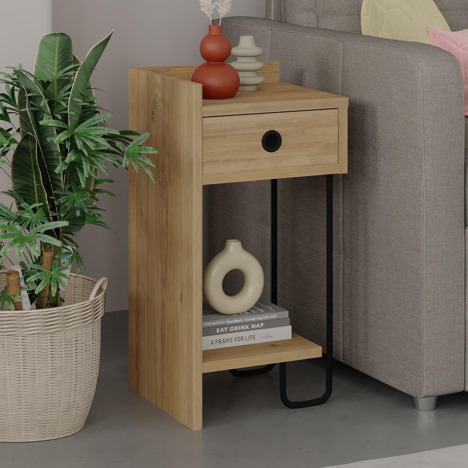 Sirius Left - Oak v2 in Eiche präsentiert im Onlineshop von KAQTU Design AG. Nachttisch ist von Hanah Home