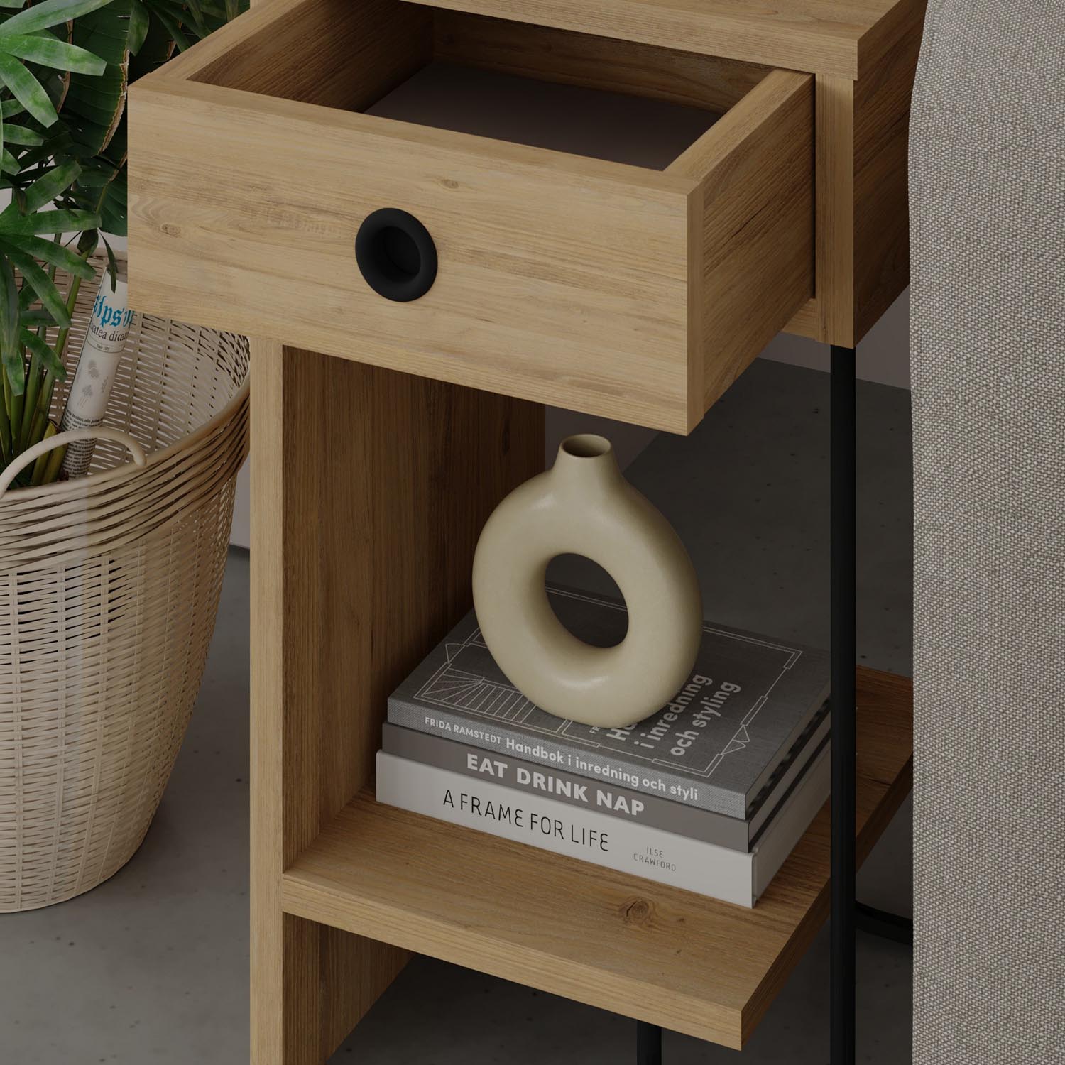 Sirius Left - Oak v2 in Eiche präsentiert im Onlineshop von KAQTU Design AG. Nachttisch ist von Hanah Home