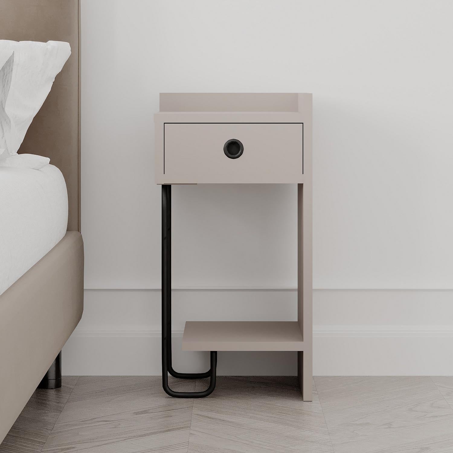 Sirius Right - Light Mocha in Helles Mocha präsentiert im Onlineshop von KAQTU Design AG. Nachttisch ist von Hanah Home
