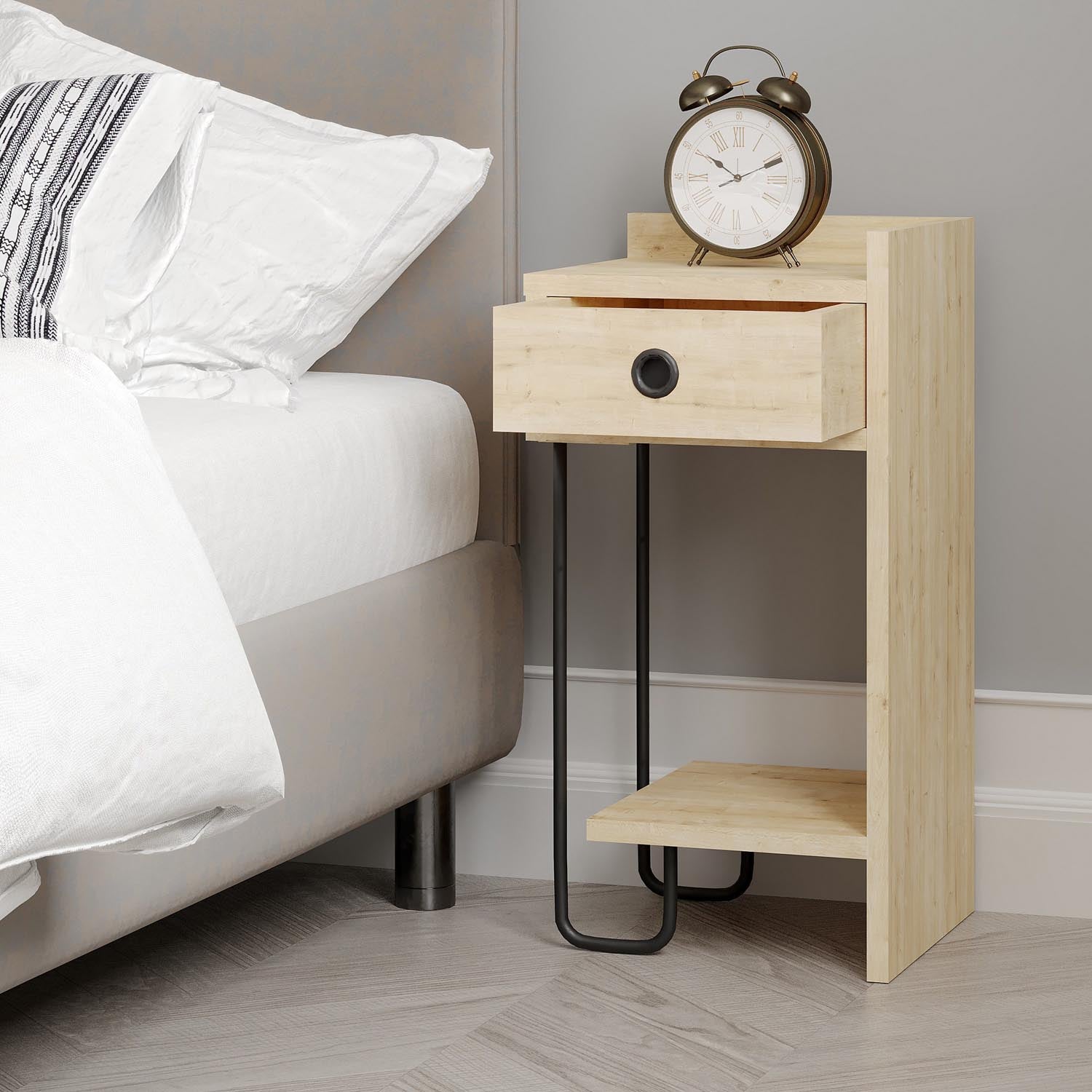 Sirius Right - Oak in Eiche präsentiert im Onlineshop von KAQTU Design AG. Nachttisch ist von Hanah Home