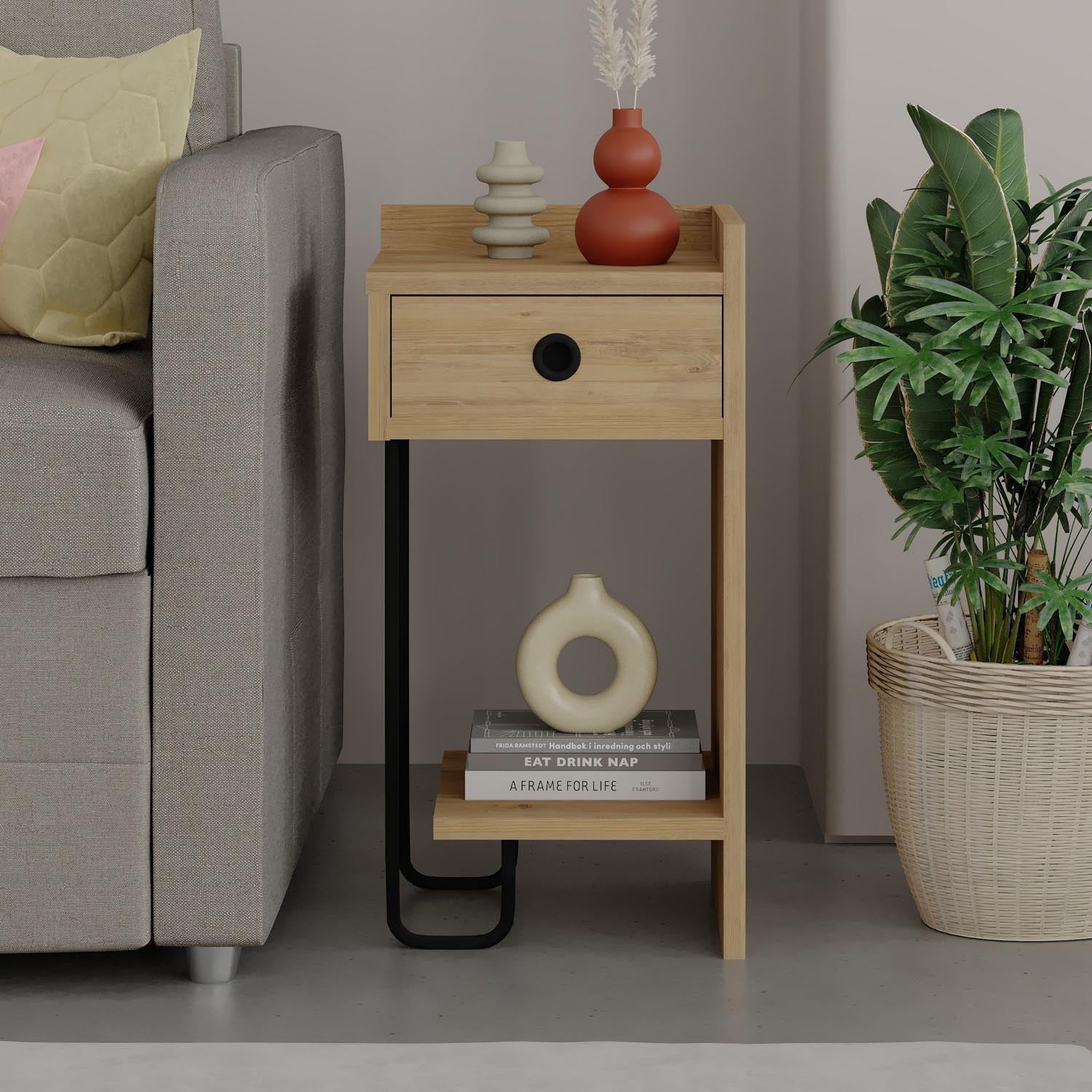 Sirius Right - Oak in Eiche präsentiert im Onlineshop von KAQTU Design AG. Nachttisch ist von Hanah Home