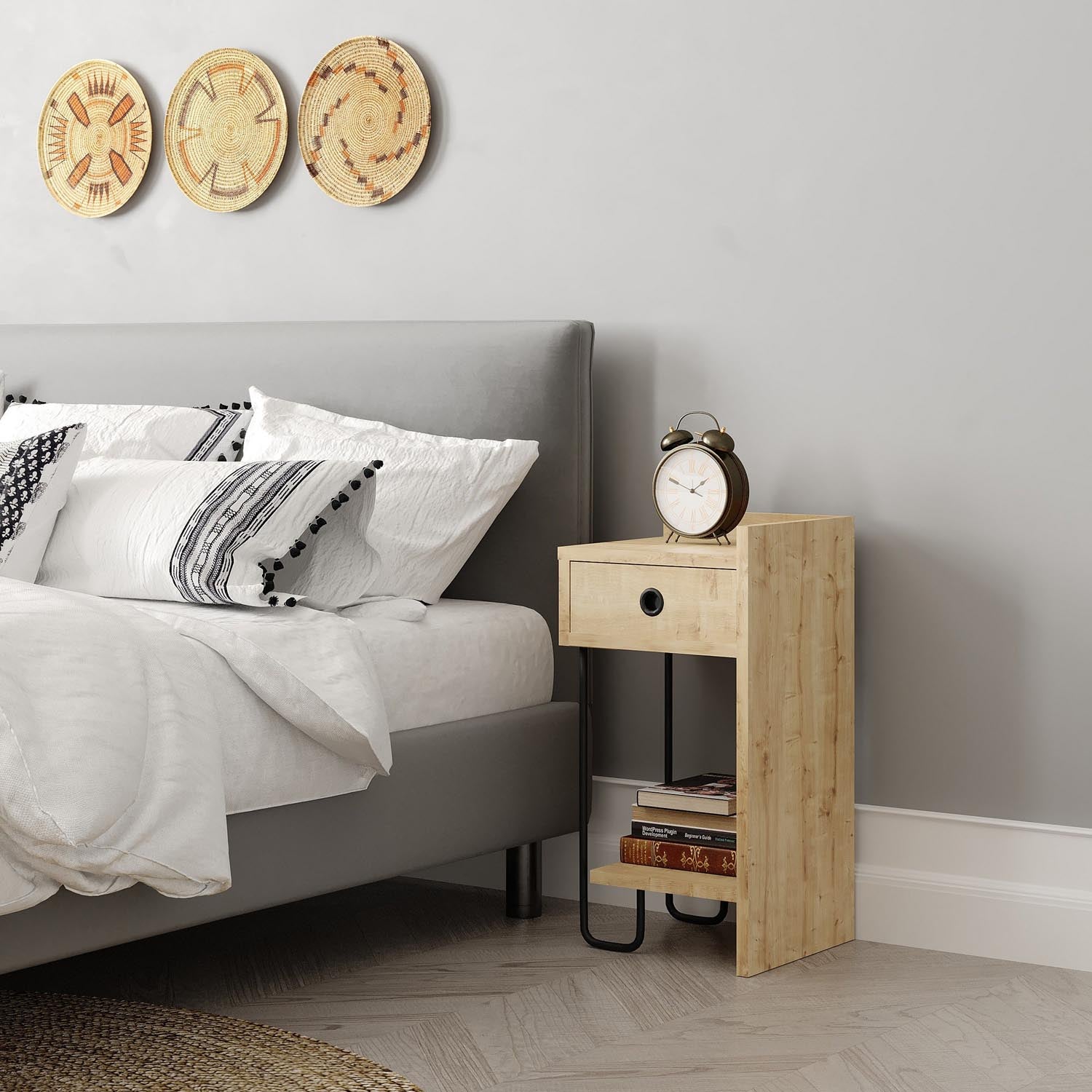 Sirius Right - Oak in Eiche präsentiert im Onlineshop von KAQTU Design AG. Nachttisch ist von Hanah Home
