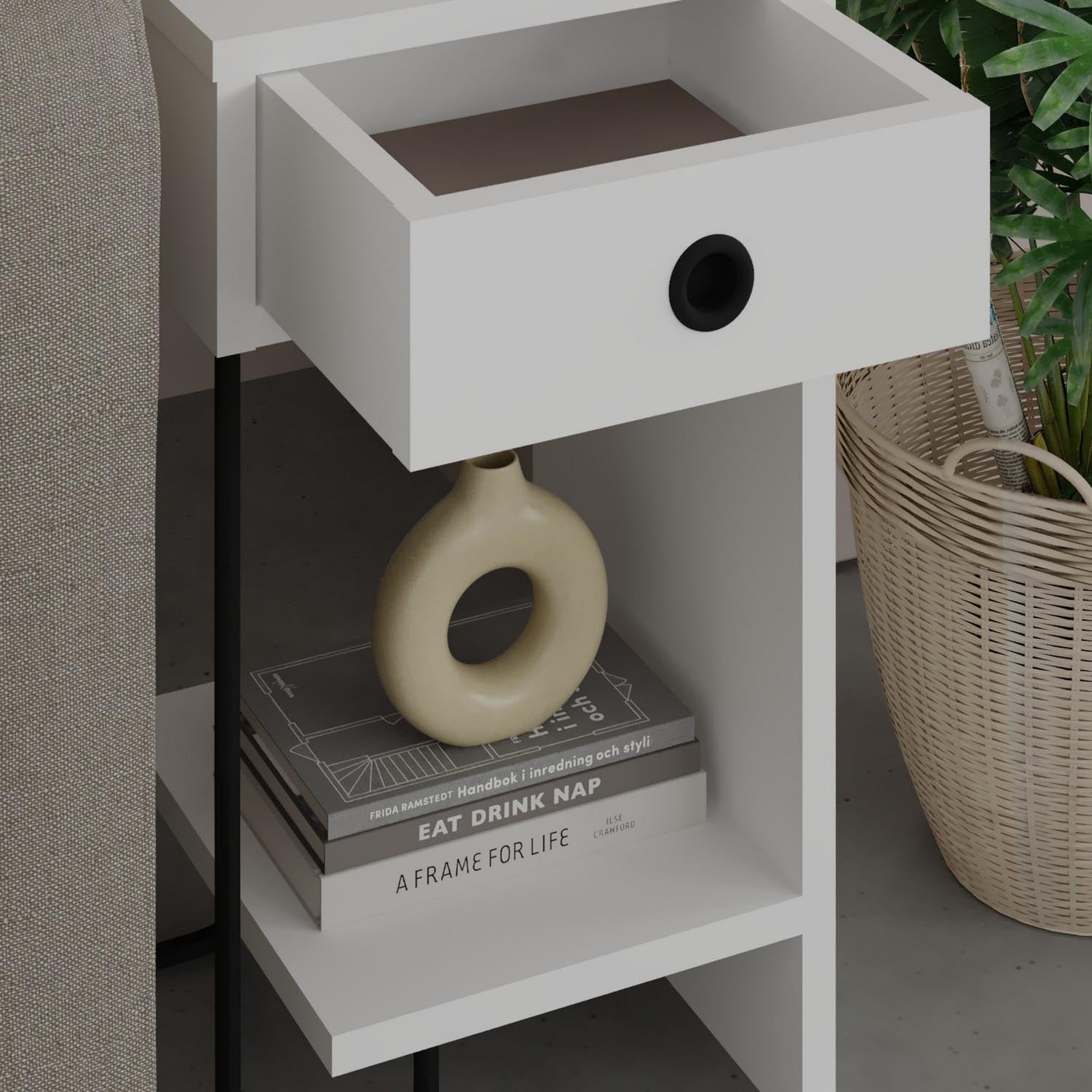 Sirius Right - White in Weiss präsentiert im Onlineshop von KAQTU Design AG. Nachttisch ist von Hanah Home