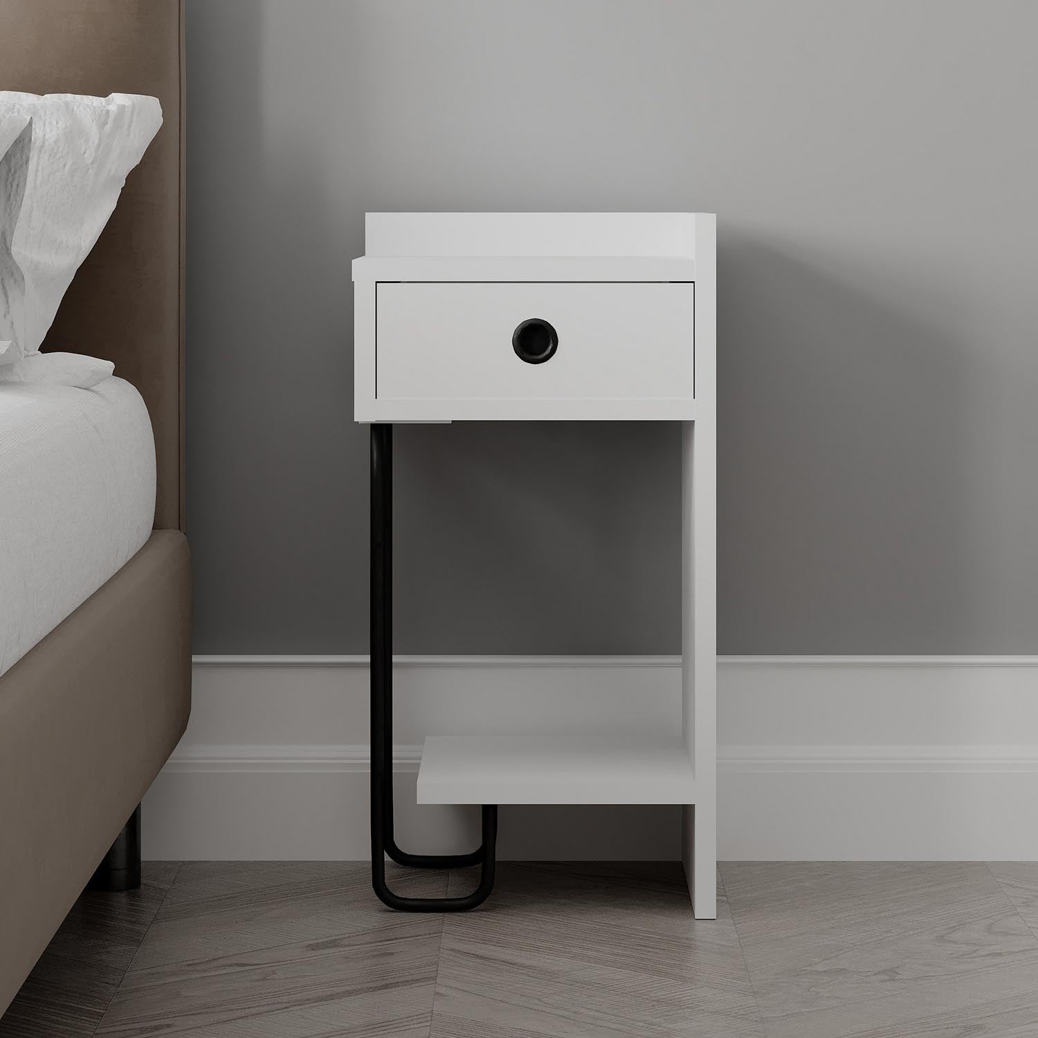 Sirius Right - White in Weiss präsentiert im Onlineshop von KAQTU Design AG. Nachttisch ist von Hanah Home