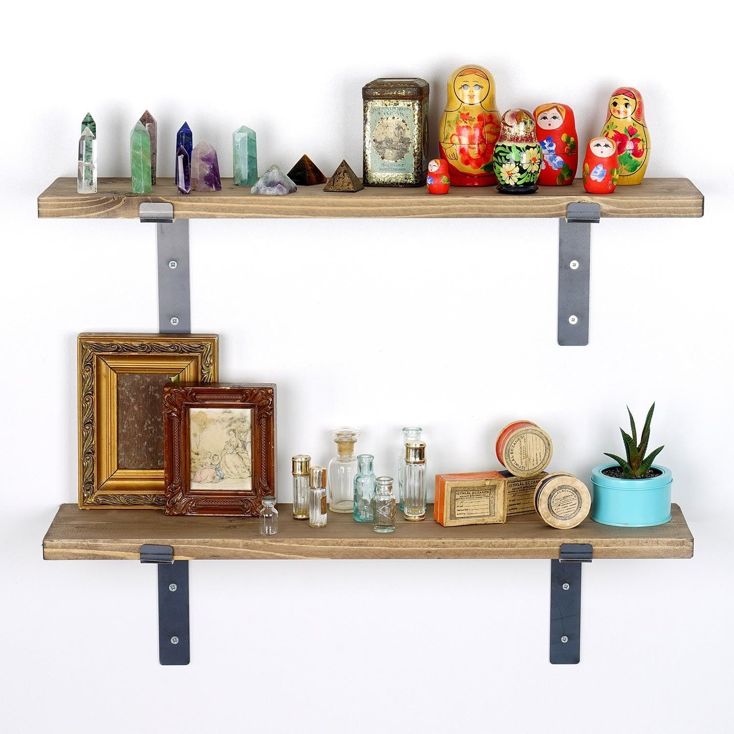 Lam006 in Schwarznuss präsentiert im Onlineshop von KAQTU Design AG. Wandregal ist von Hanah Home