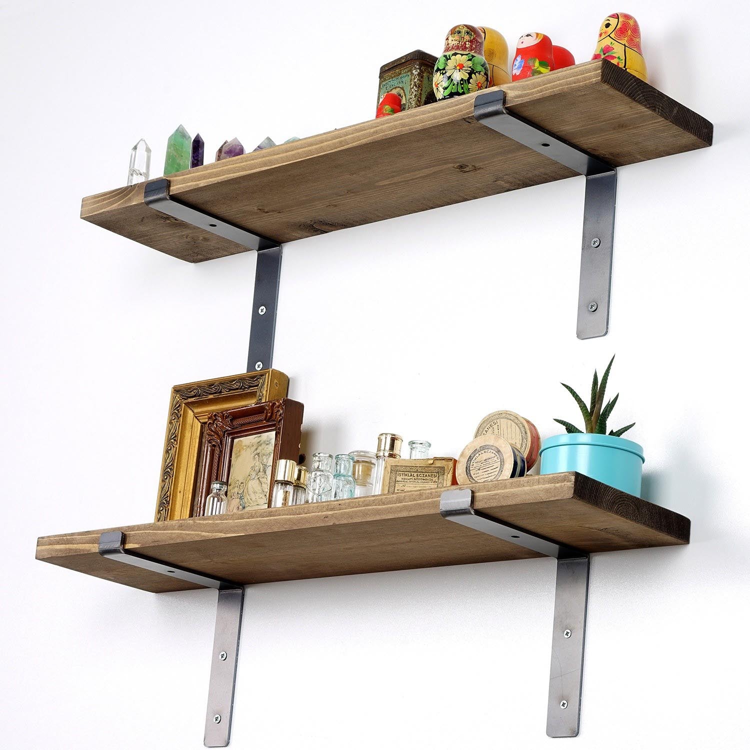 Lam006 in Schwarznuss präsentiert im Onlineshop von KAQTU Design AG. Wandregal ist von Hanah Home