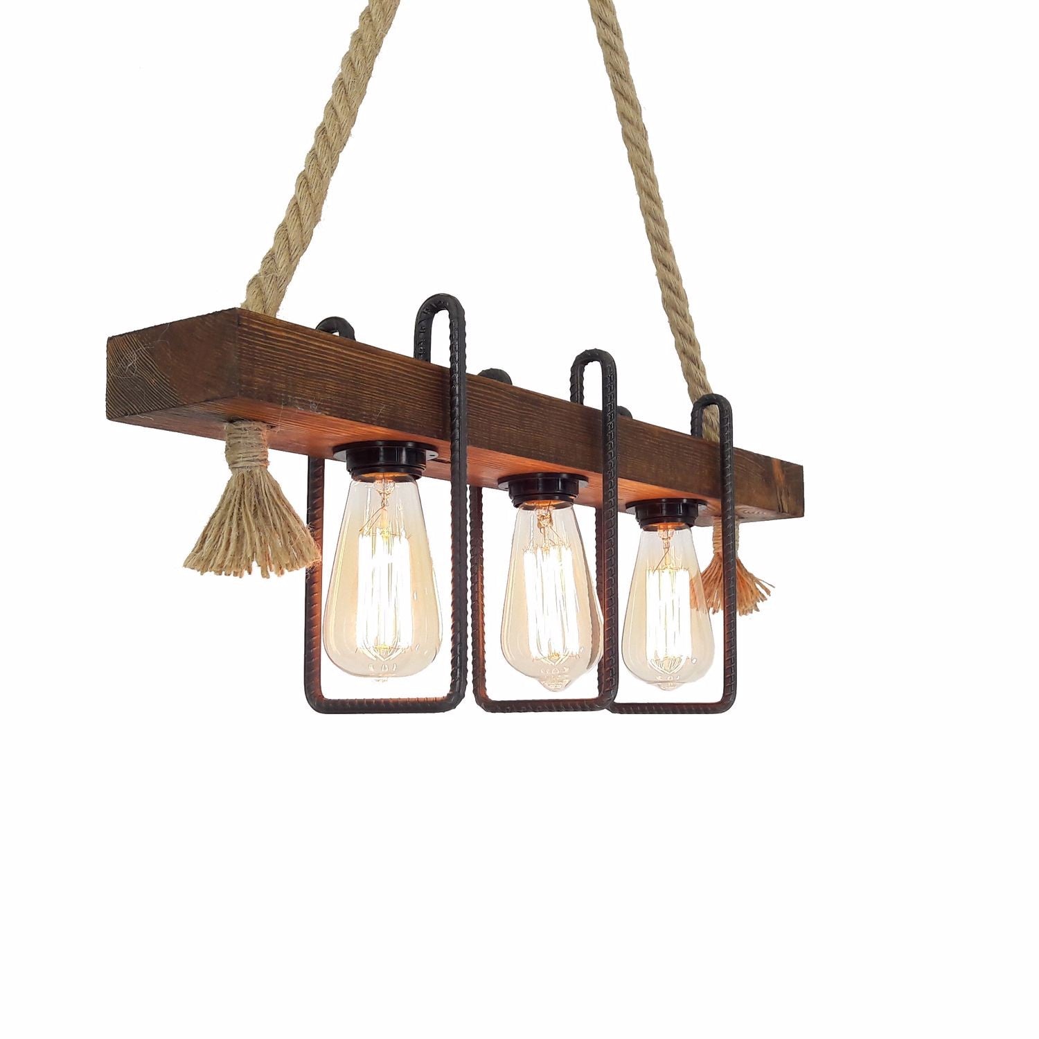 Demir Kütük 2 in Walnuss präsentiert im Onlineshop von KAQTU Design AG. Pendelleuchte ist von Opviq