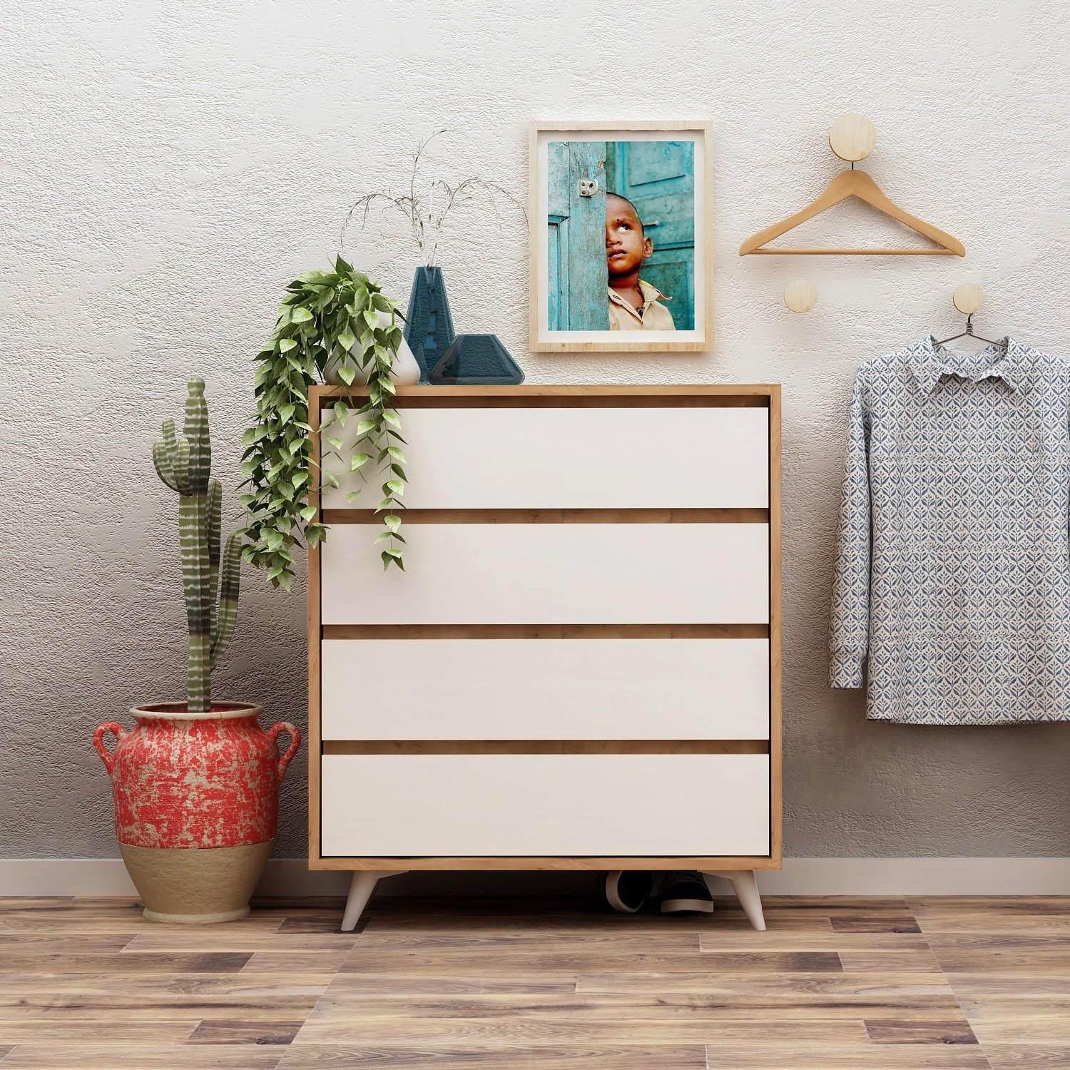 Suvera in Eiche Weiss präsentiert im Onlineshop von KAQTU Design AG. Kommode ist von Hanah Home