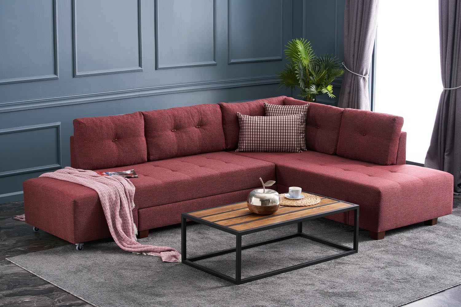 Manama Corner Sofa Bed Right - Claret Red in Karmesinrot präsentiert im Onlineshop von KAQTU Design AG. Bettsofa ist von Atelier Del Sofa