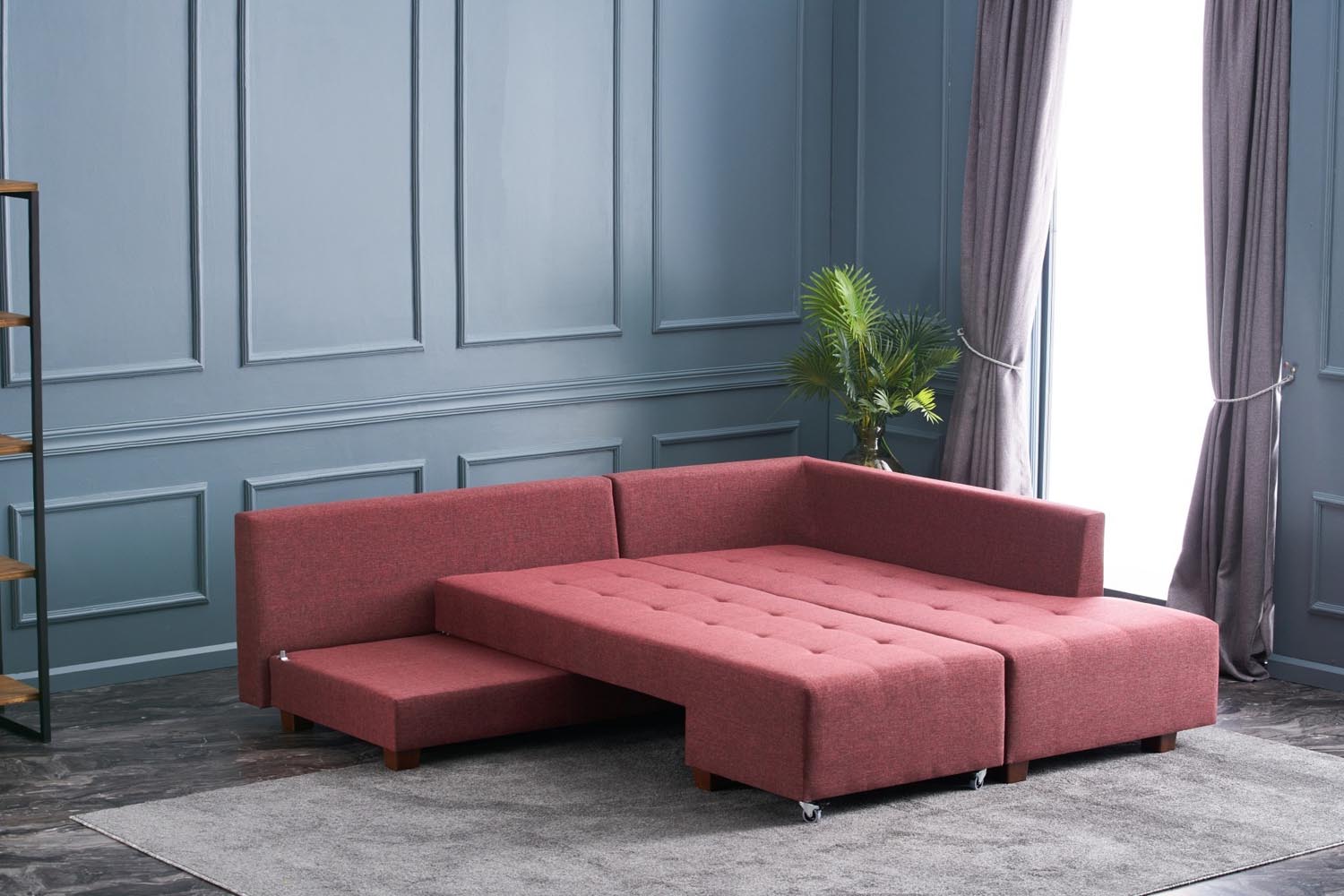 Manama Corner Sofa Bed Right - Claret Red in Karmesinrot präsentiert im Onlineshop von KAQTU Design AG. Bettsofa ist von Atelier Del Sofa