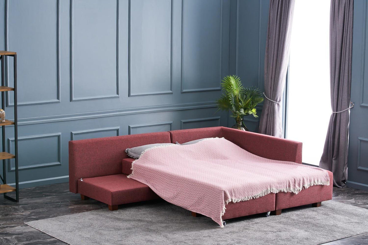 Manama Corner Sofa Bed Right Bettsofa - Karmesinrot in Karmesinrot präsentiert im Onlineshop von KAQTU Design AG. Bettsofa rechts ist von Atelier Del Sofa