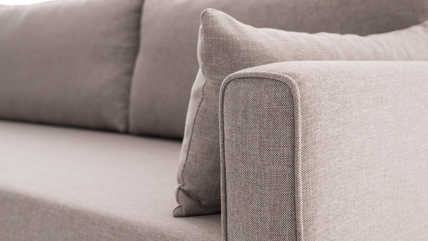 Bella Corner Sofa Left 1 - Cream in Sahne präsentiert im Onlineshop von KAQTU Design AG. Ecksofa ist von Atelier Del Sofa