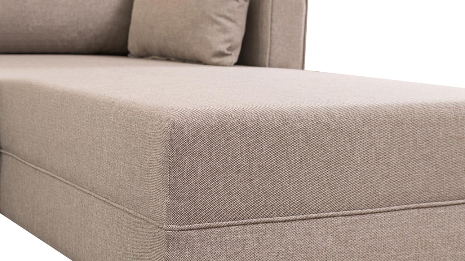 Bella Corner Sofa Right 1 - Cream in Sahne präsentiert im Onlineshop von KAQTU Design AG. Ecksofa ist von Atelier Del Sofa