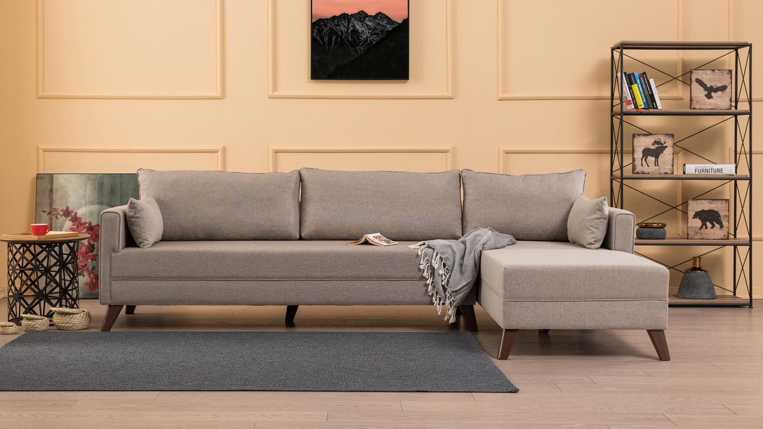 Bella Corner Sofa Right 1 - Cream in Sahne präsentiert im Onlineshop von KAQTU Design AG. Ecksofa ist von Atelier Del Sofa