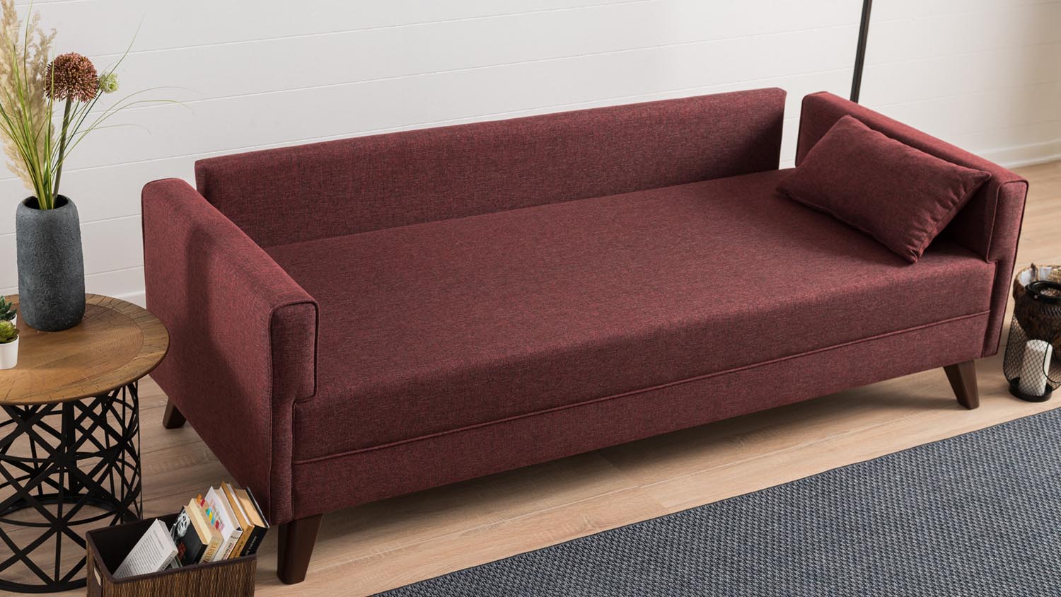 Bella Sofa For 3 Pr - Claret Red in Karmesinrot präsentiert im Onlineshop von KAQTU Design AG. 3er Sofa ist von Atelier Del Sofa