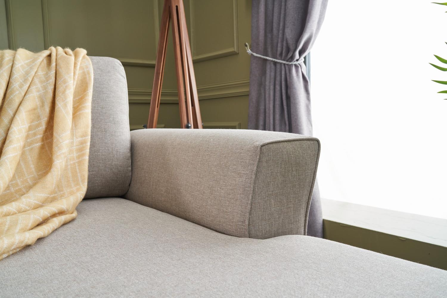 Eris - Cream in Sahne präsentiert im Onlineshop von KAQTU Design AG. Bettsofa ist von Atelier Del Sofa