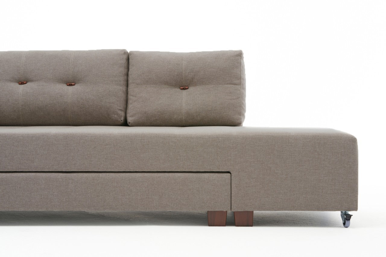 Manama Corner Sofa Bed Left - Cream in Sahne präsentiert im Onlineshop von KAQTU Design AG. Bettsofa ist von Atelier Del Sofa