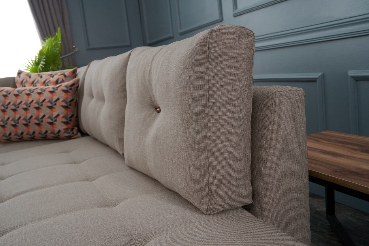 Manama Corner Sofa Bed Left - Cream in Sahne präsentiert im Onlineshop von KAQTU Design AG. Bettsofa ist von Atelier Del Sofa