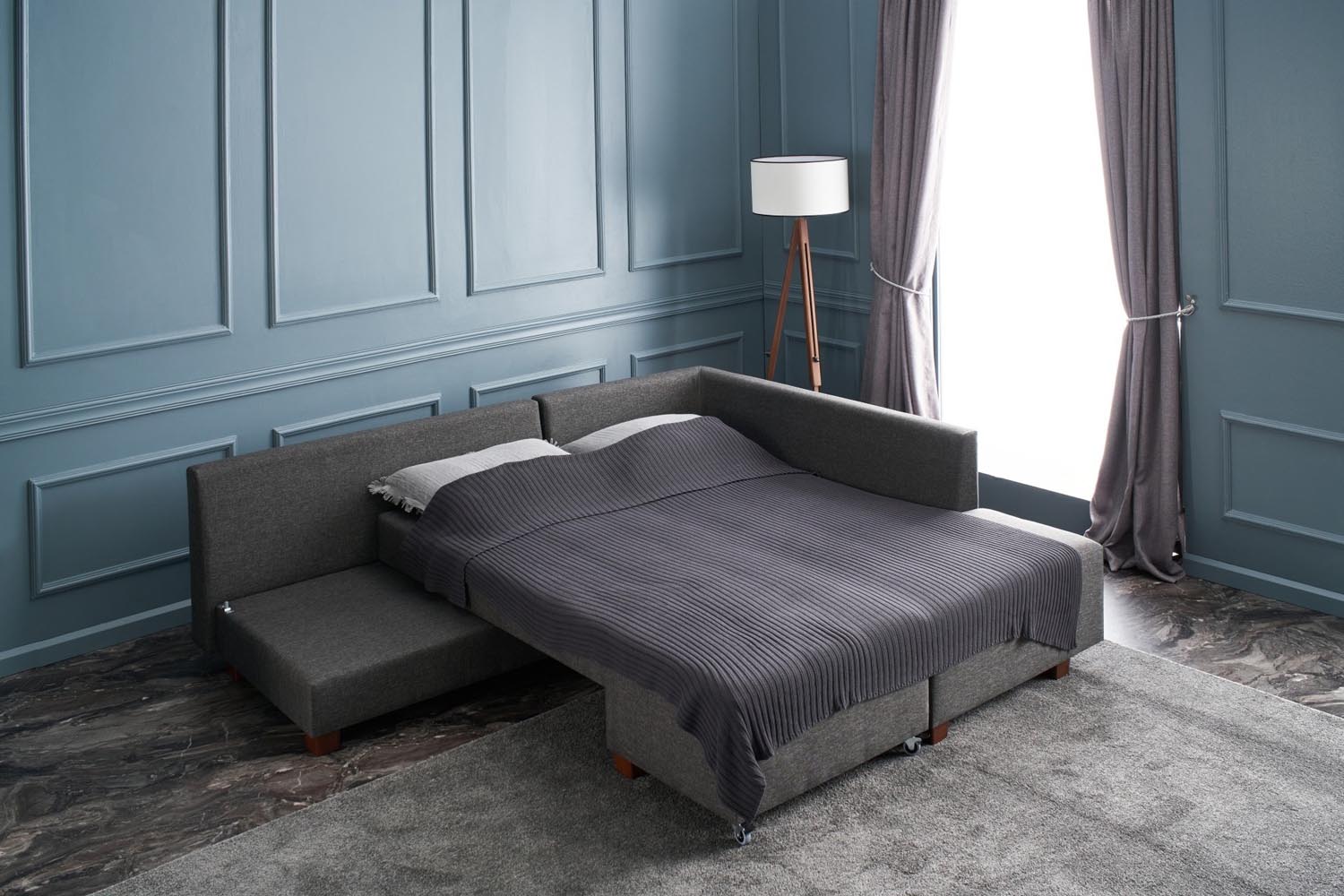 Manama Corner Sofa Bed Right - Anthracite in Anthrazit präsentiert im Onlineshop von KAQTU Design AG. Bettsofa ist von Atelier Del Sofa