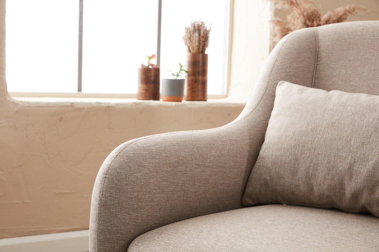 Venus 1-Seat - Cream in Sahne präsentiert im Onlineshop von KAQTU Design AG. Modulares Sofa ist von Atelier Del Sofa