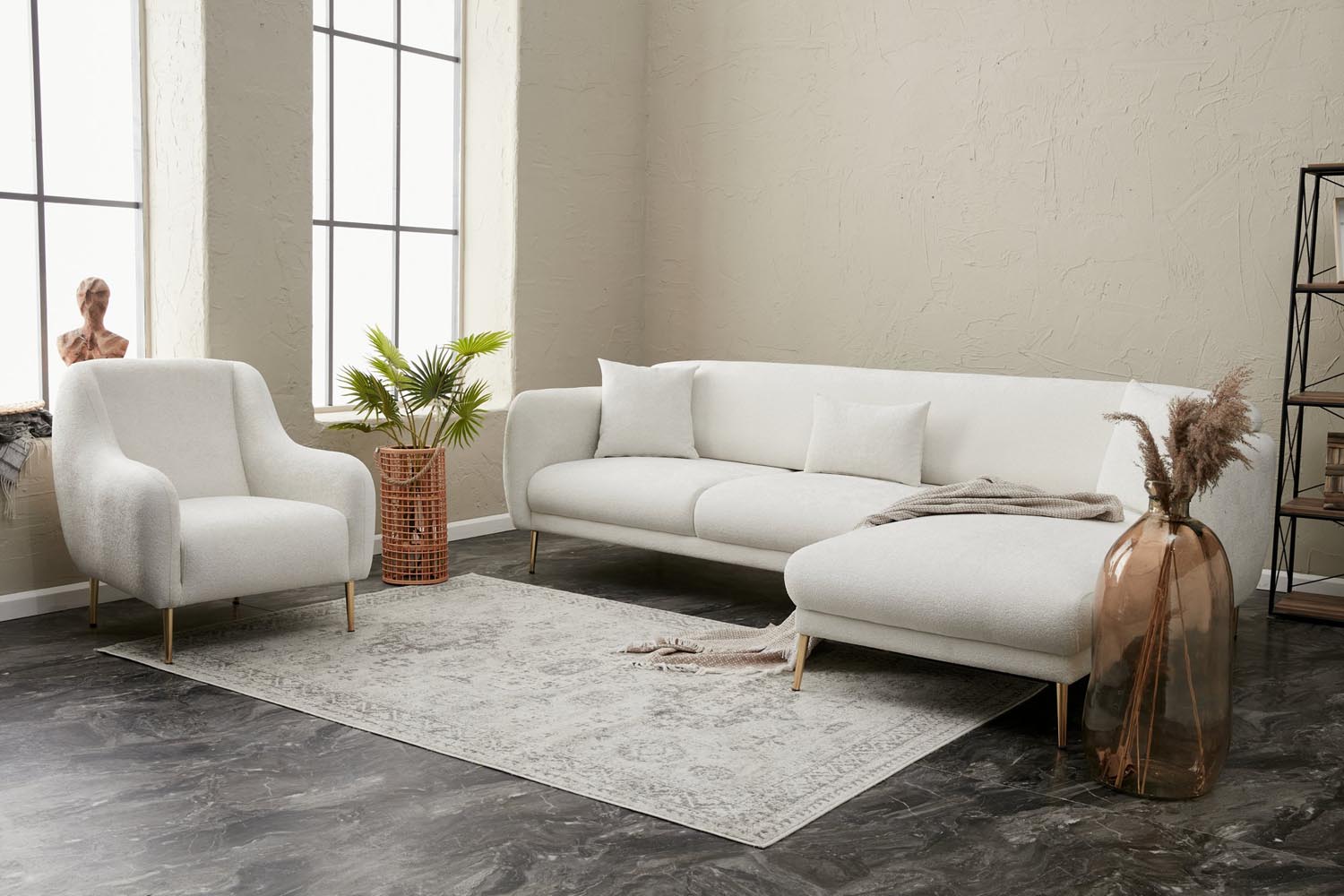 Simena Right - Cream in Creme
 Gold präsentiert im Onlineshop von KAQTU Design AG. Bettsofa ist von Atelier Del Sofa