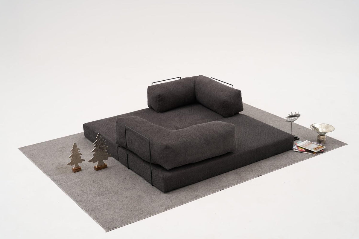Comfort 3er Sofa - Anthrazit in Anthrazit präsentiert im Onlineshop von KAQTU Design AG. 3er Sofa ist von Atelier Del Sofa