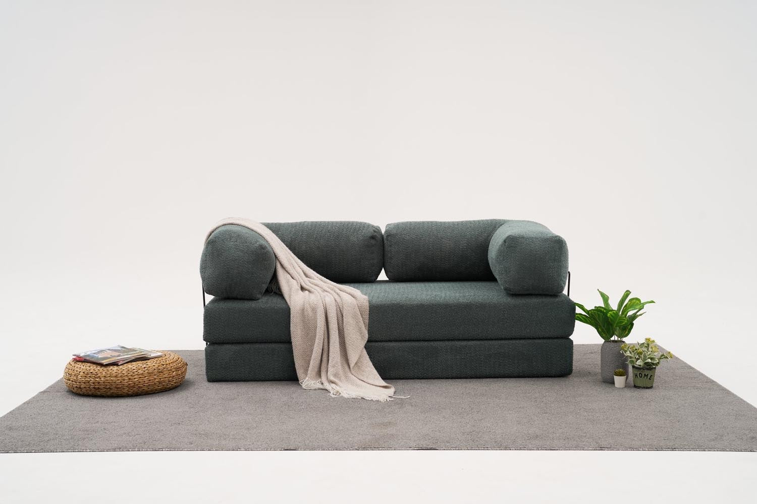 Comfort - Green in Grün präsentiert im Onlineshop von KAQTU Design AG. 3er Sofa ist von Atelier Del Sofa