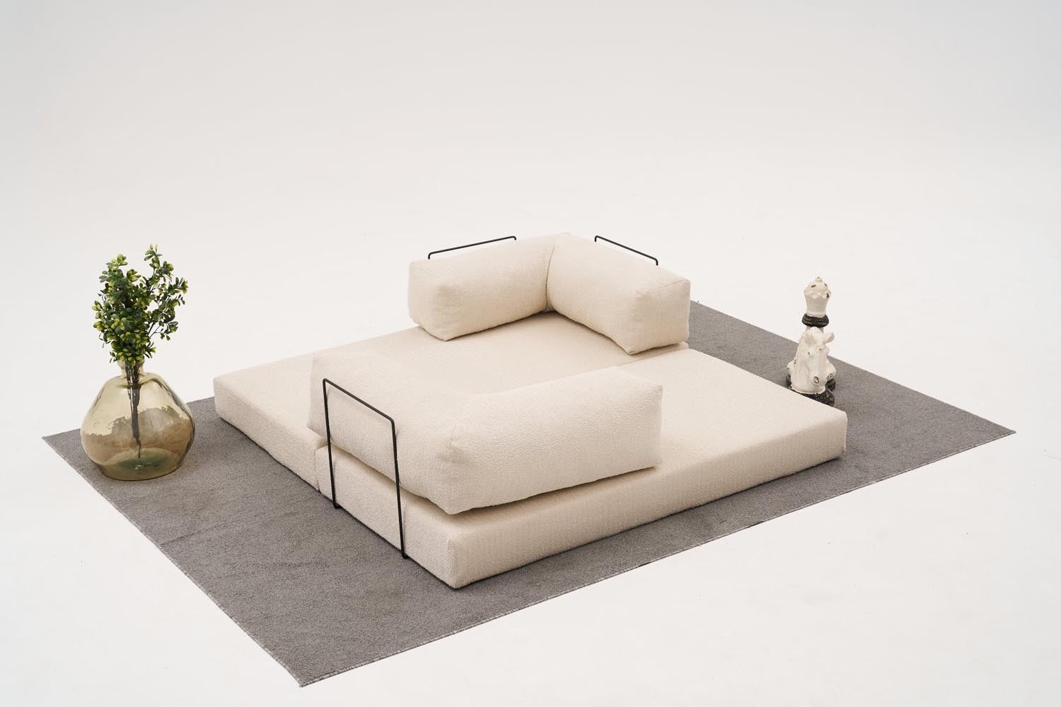 Comfort - Cream v2 in Sahne präsentiert im Onlineshop von KAQTU Design AG. 3er Sofa ist von Atelier Del Sofa