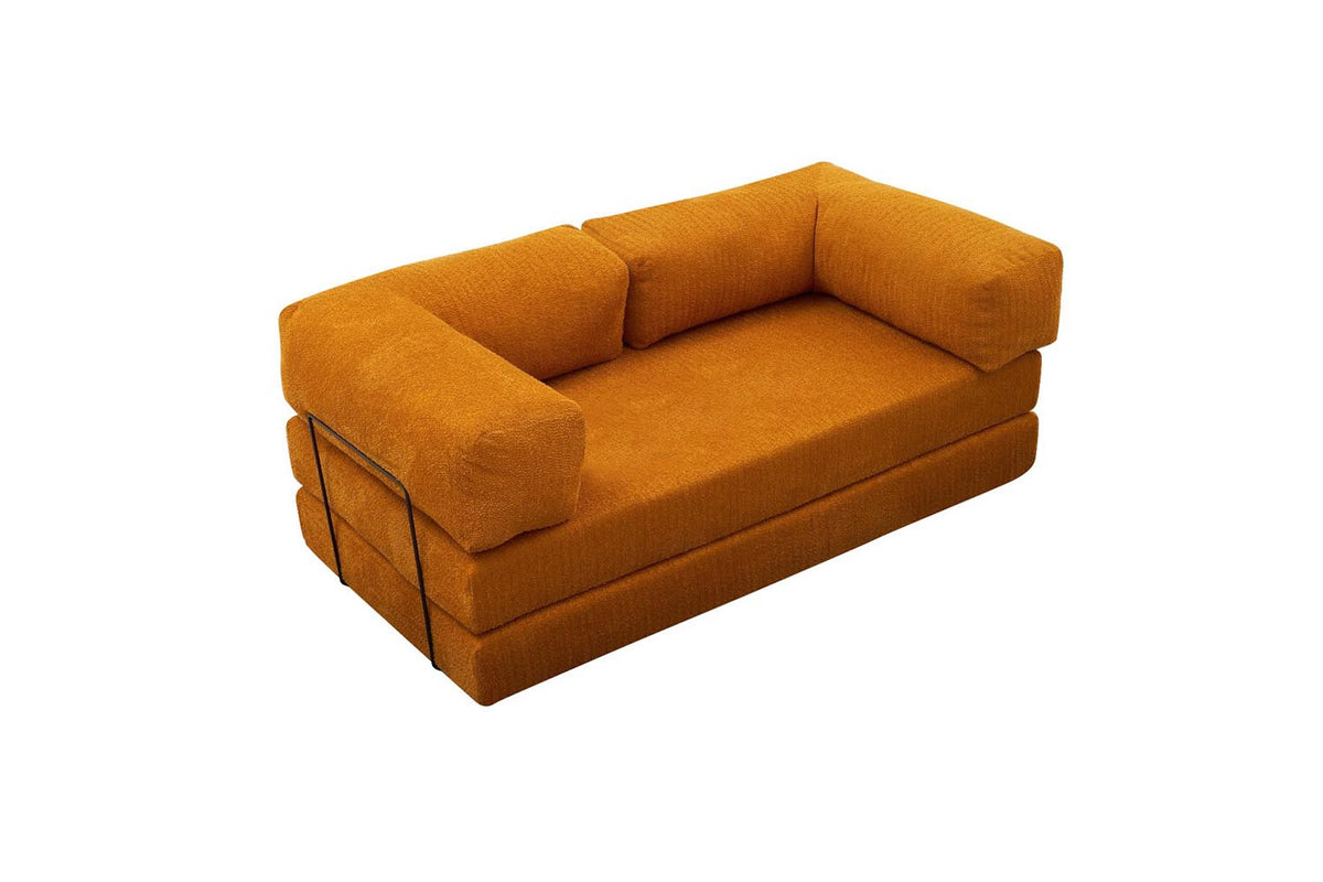 Comfort 3er Sofa - Orange in Orange präsentiert im Onlineshop von KAQTU Design AG. 3er Sofa ist von Atelier Del Sofa