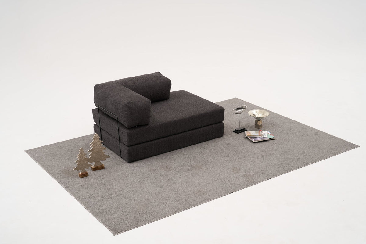 Comfort Ecksofa in Anthrazit von Atelier Del Sofa, Eckform mit Chenille-Bezug, Sitz- und Liegefläche sichtbar, Frontalansicht im Wohnraum.